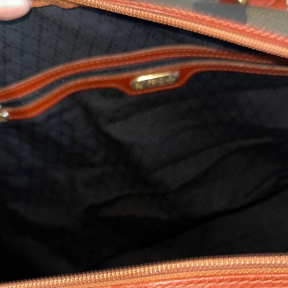 Elegant Striped Black and Brown Duffel Bag - Picture 12 of 12